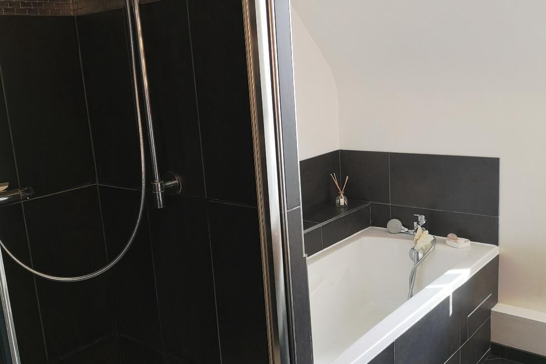 Photo of Bathroom in Lisieux