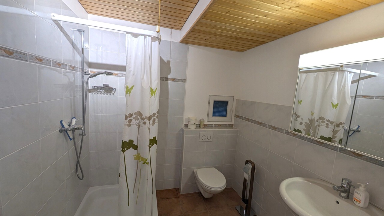 Photo of Bathroom in Roche-Saint-Secret