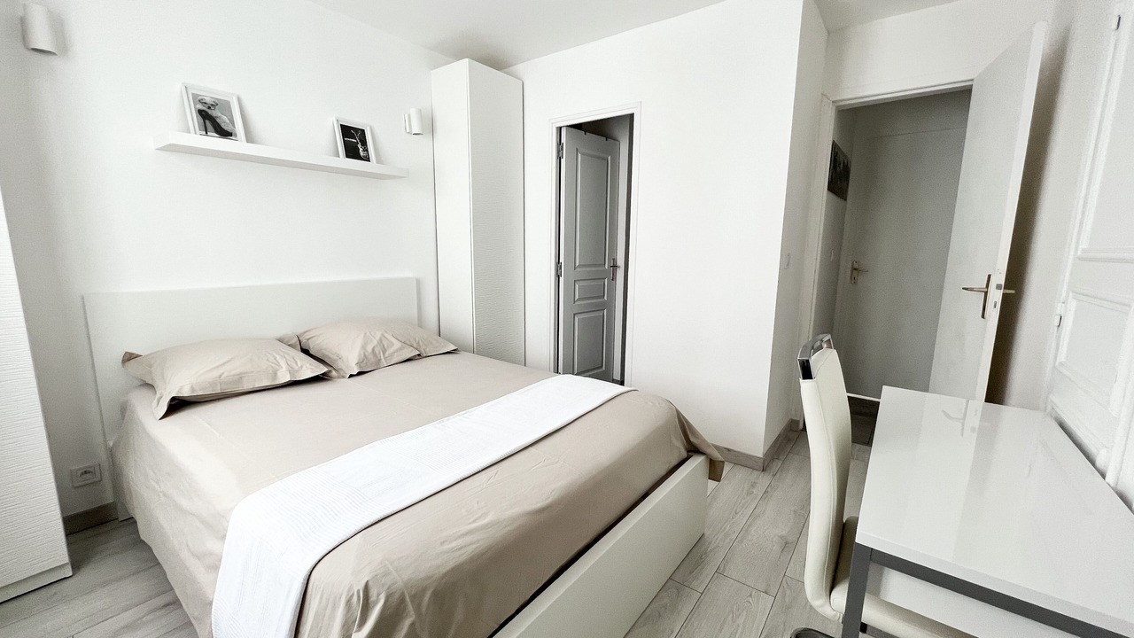 Photo of Bedroom in Evreux