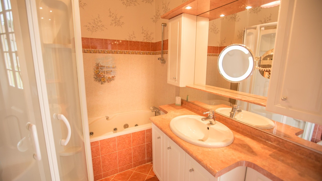 Photo of Bathroom in Marquay