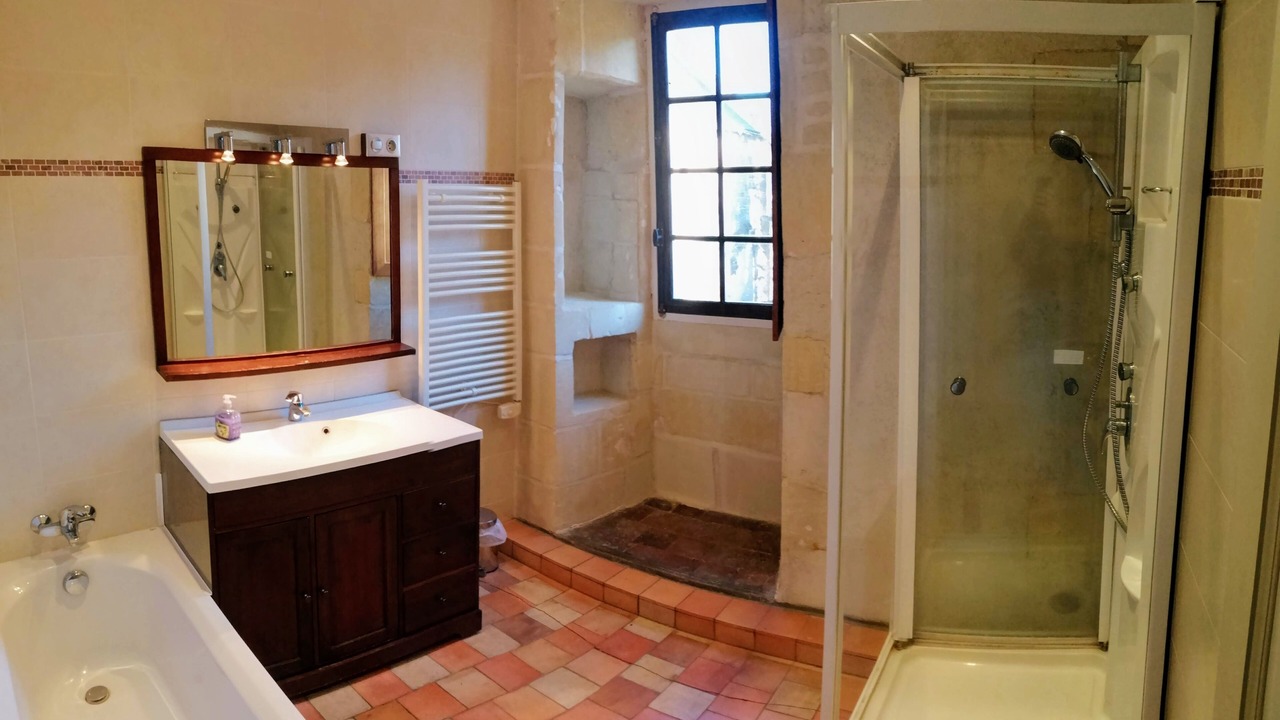 Photo of Bathroom in Pont-de-Ruan