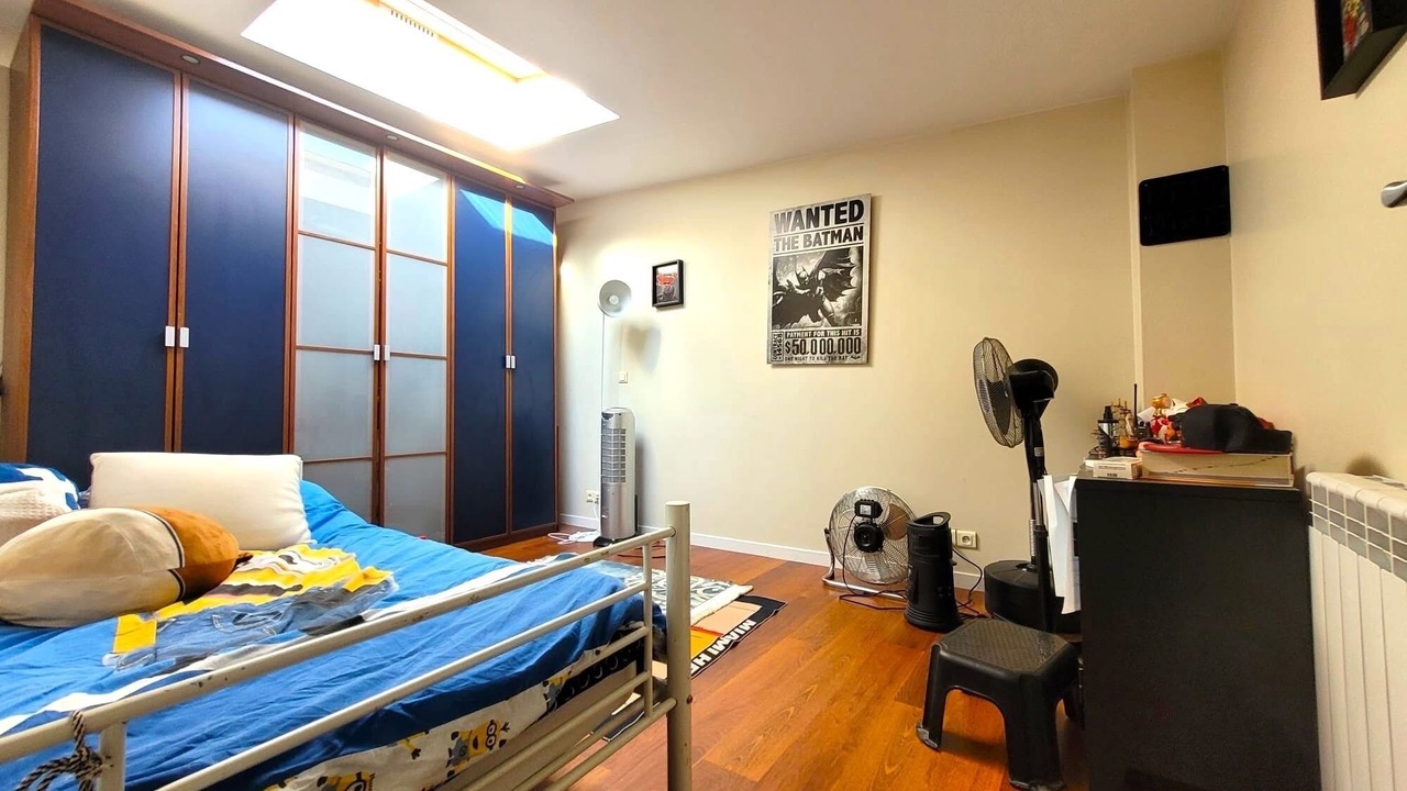 Photo of Bedroom in Plateau - Mont-Valerien