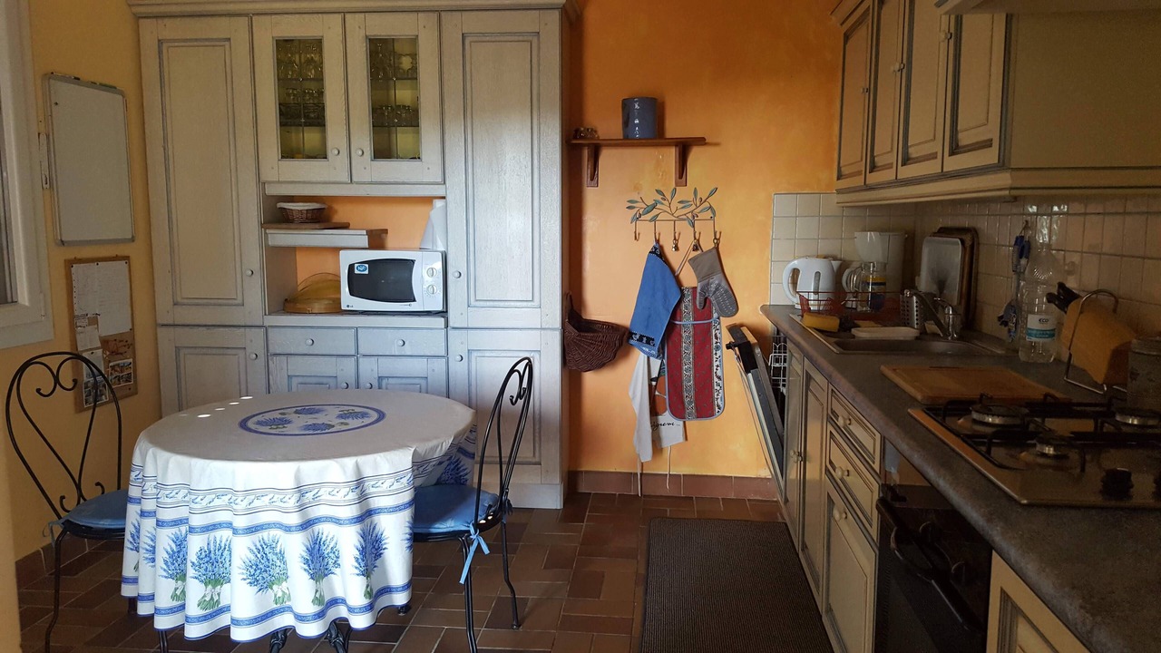 Photo of Kitchen in Rousset-les-Vignes