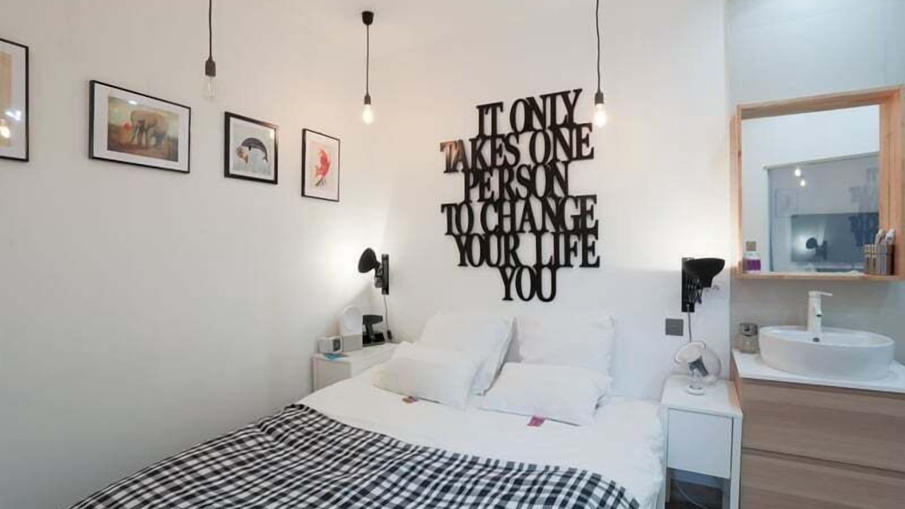 Photo of Bedroom in Voltaire - Saint Amour