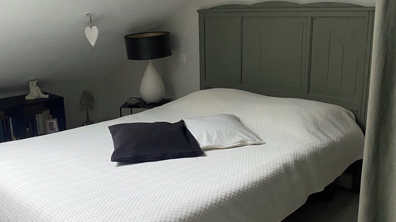 Photo of Bedroom in Saint-Yrieix-sur-Charente