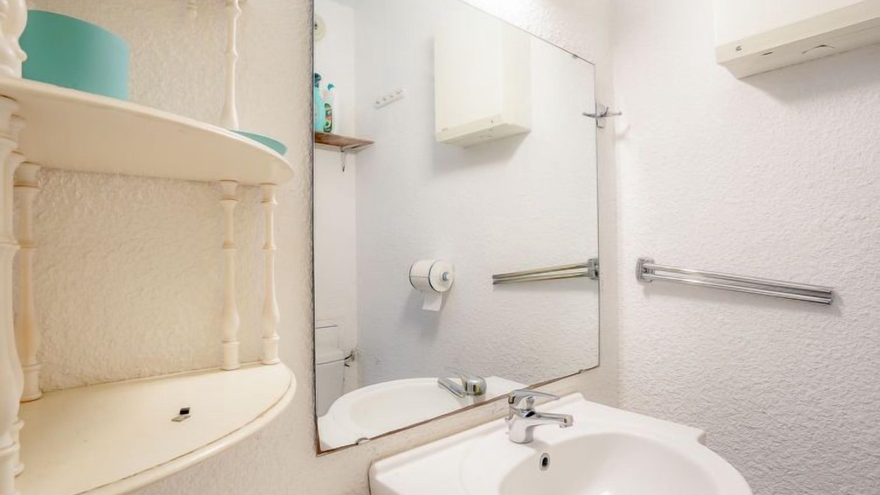 Photo of Bathroom in Le Grau-Du-Roi