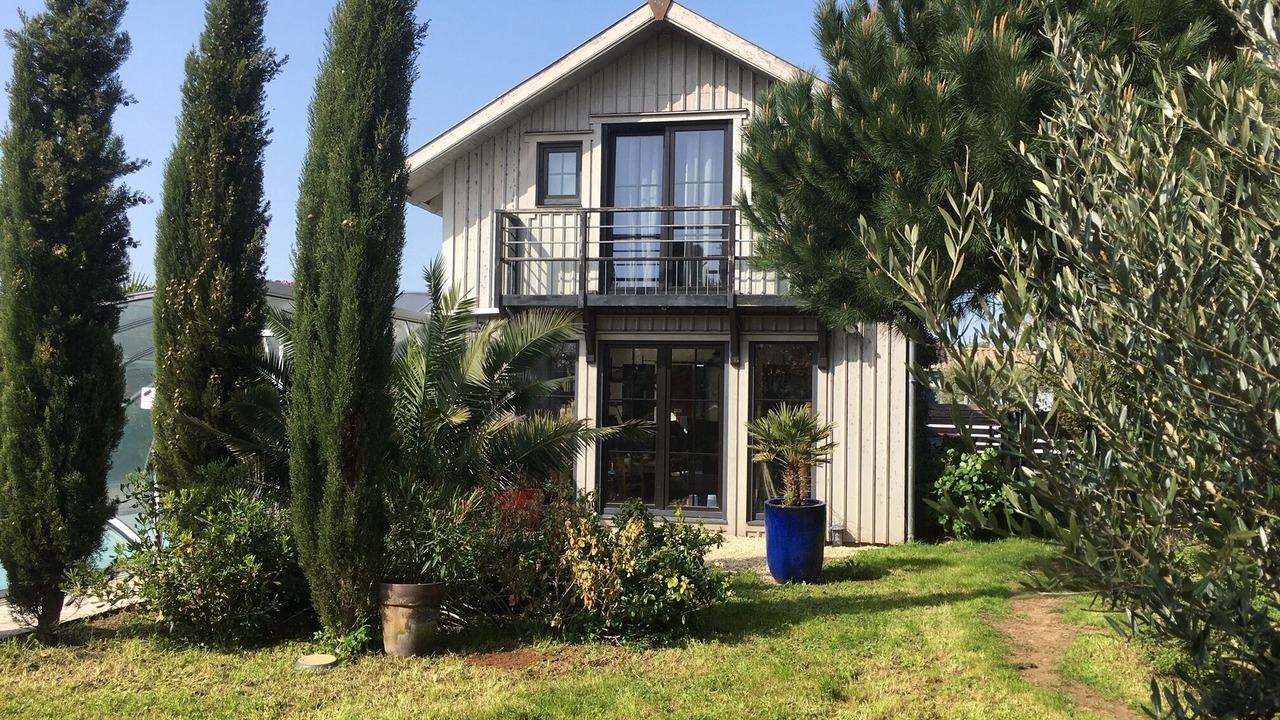 Photo of Outdoor in LHoumeau