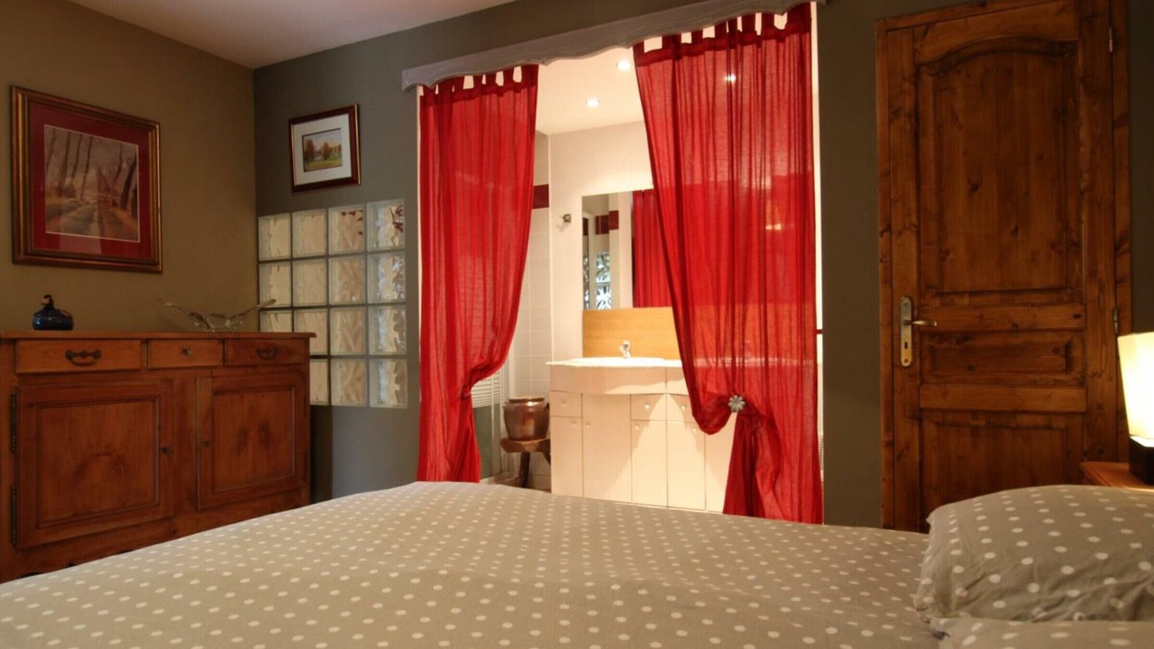 Photo of Bedroom in Le Val-Saint-Pere