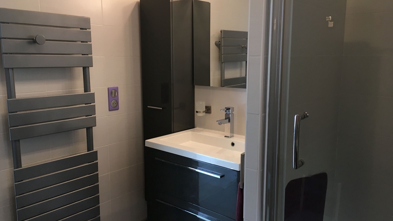 Photo of Bathroom in Aytre