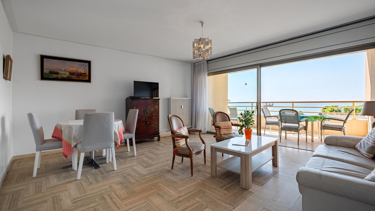 Photo of Bedroom in Cannes La Bocca