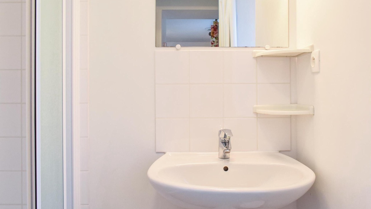 Photo of Bathroom in Deux-Jumeaux