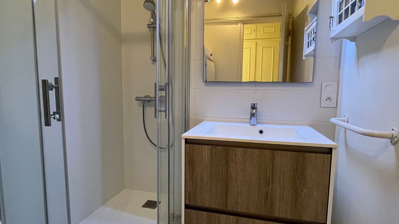 Photo of Bathroom in Les Sables d'Olonne
