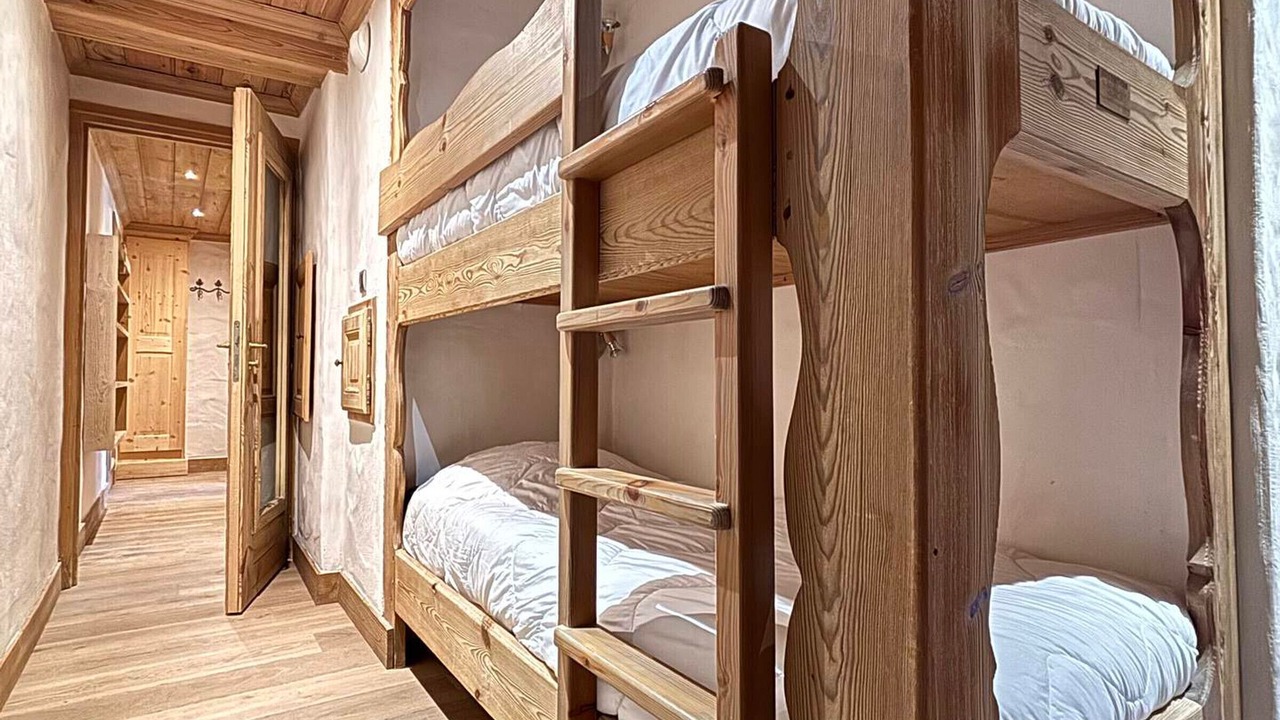 Photo of Bedroom in Meribel Centre