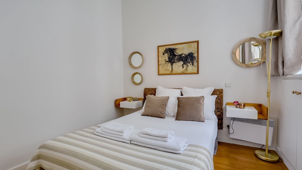 Photo of Bedroom in Faubourg-du-Roule