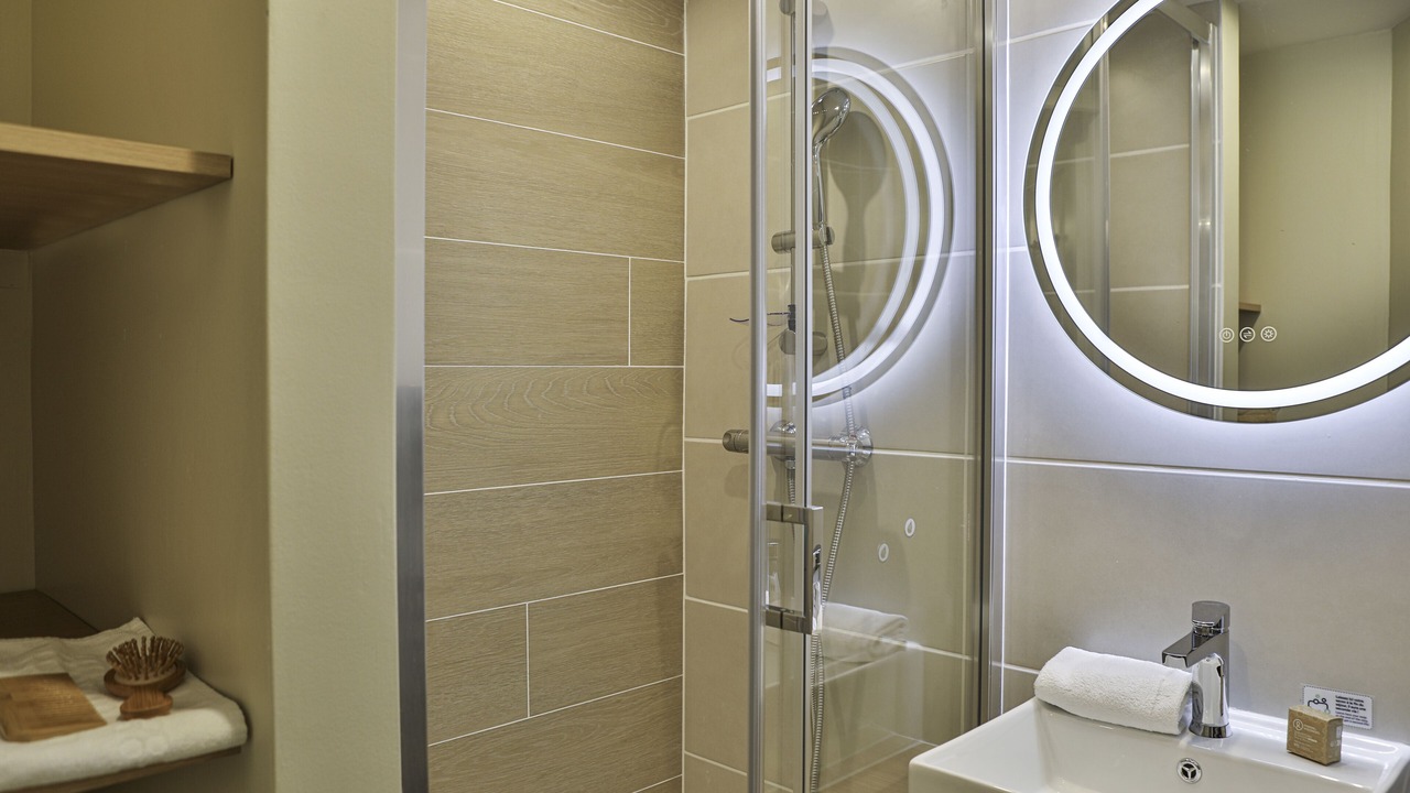 Photo of Bathroom in La Rochelle City Centre