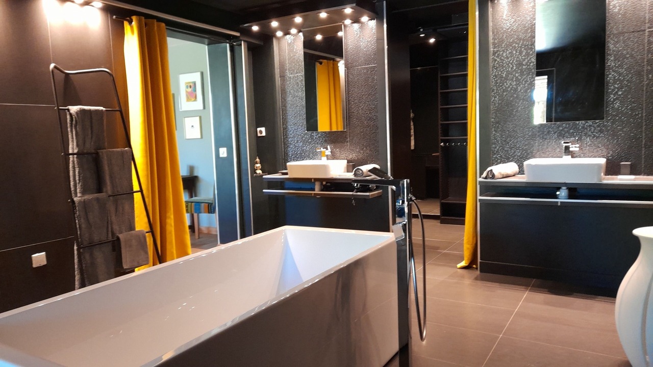 Photo of Bathroom in Oletta