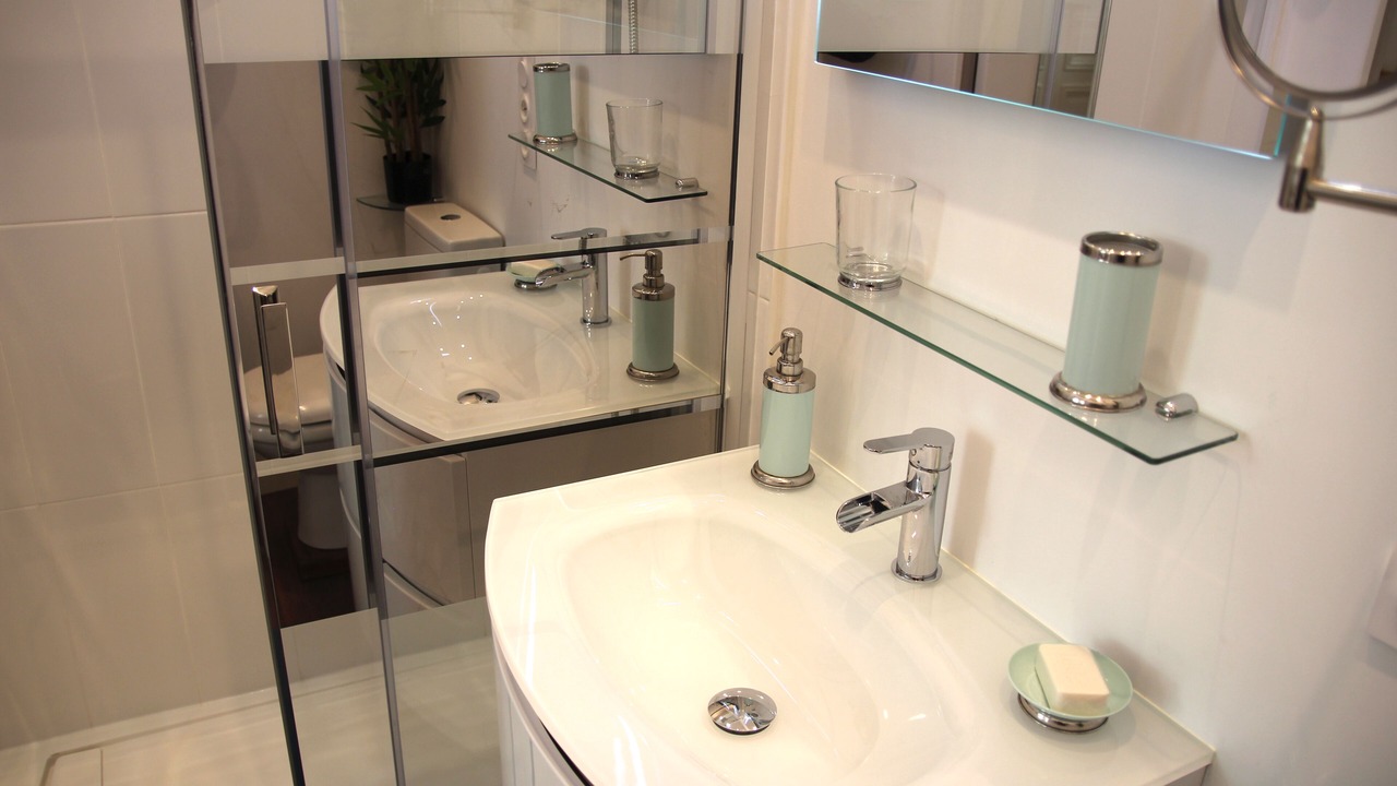 Photo of Bathroom in La Rochelle City Centre