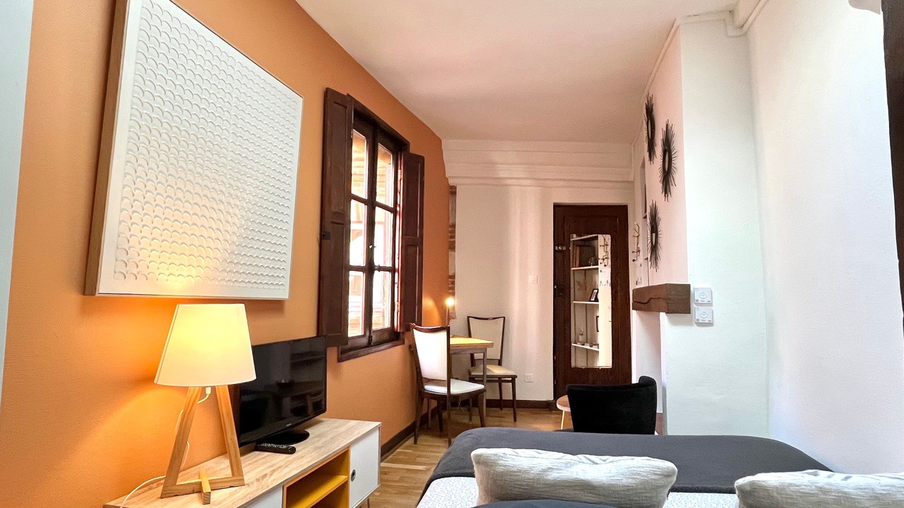 Photo of Bedroom in Saint-Etienne