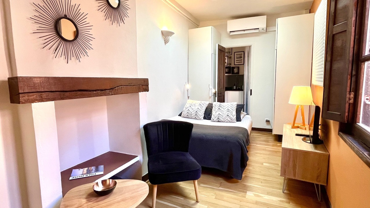 Photo of Bedroom in Saint-Etienne