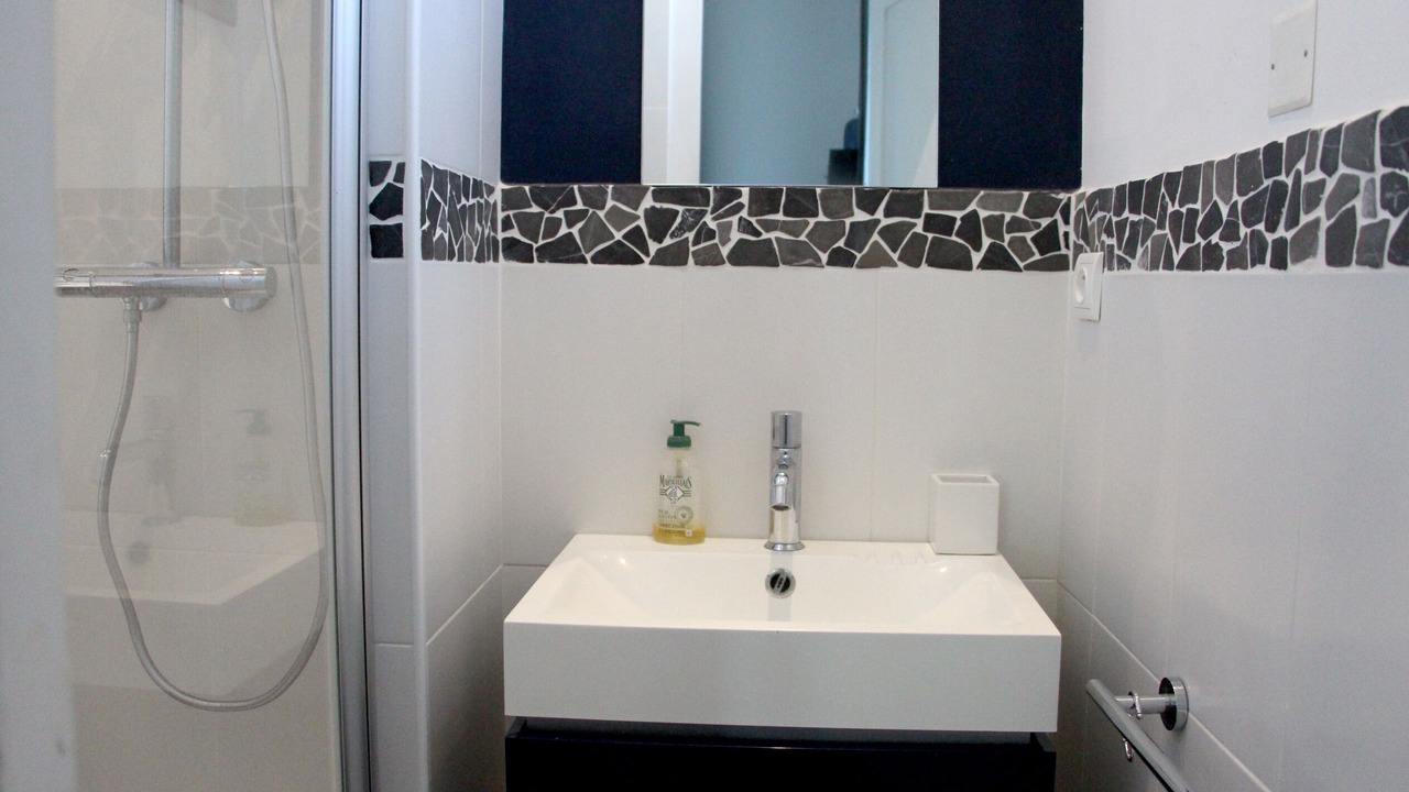 Photo of Bathroom in Marseillan