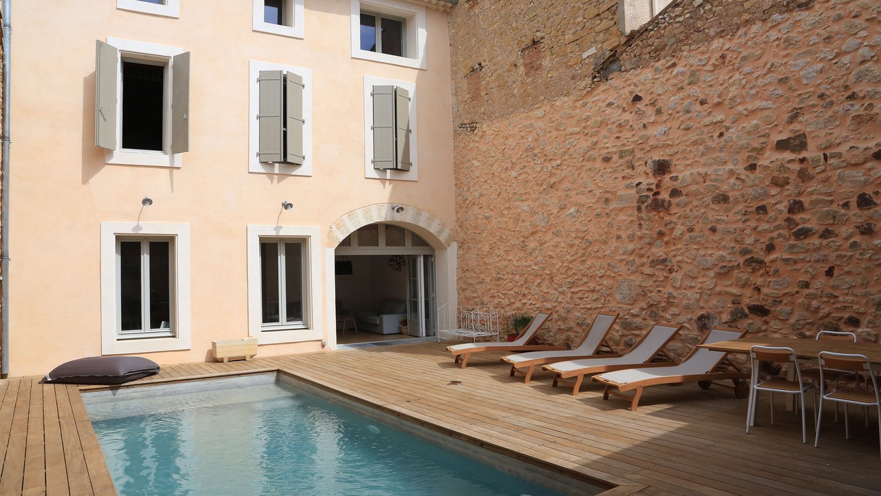 Photo of Outdoor in Quarante