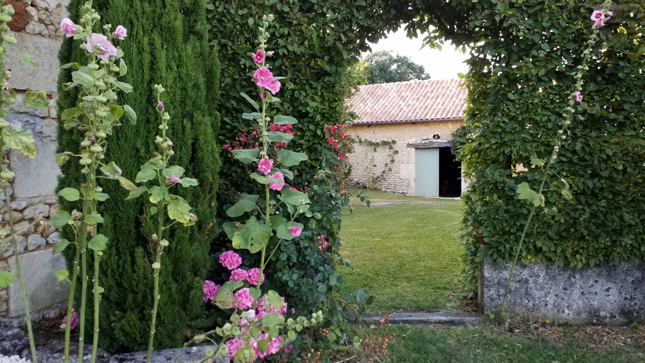 Photo of Outdoor in Salles-Lavalette