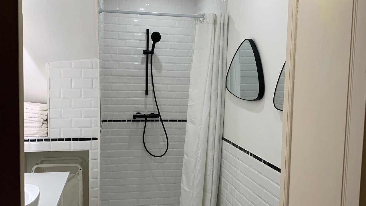 Photo of Bathroom in Cite