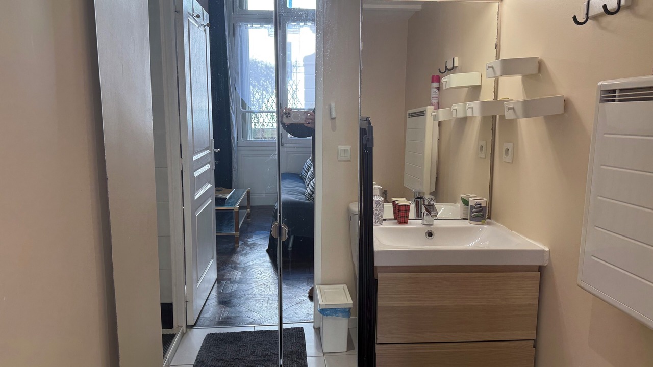 Photo of Bathroom in Beziers City Centre