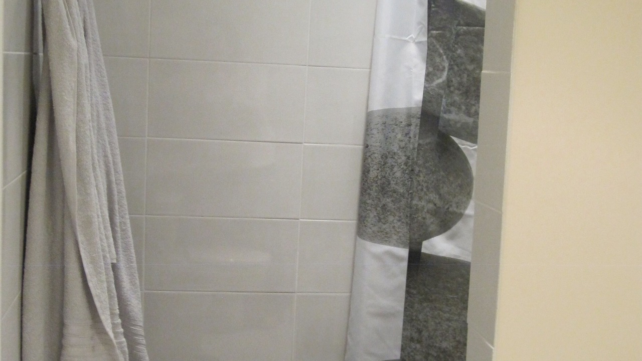 Photo of Bathroom in Beziers City Centre
