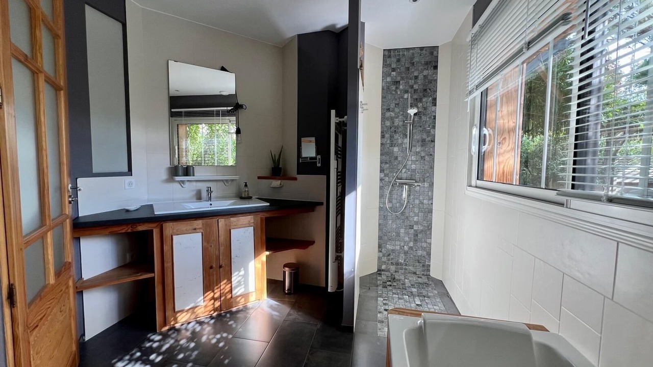 Photo of Bathroom in Lege-Cap-Ferret