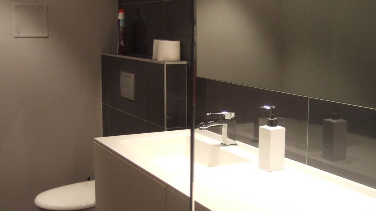 Photo of Bathroom in Parame