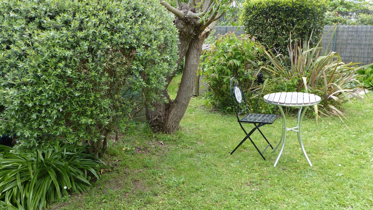 Photo of Outdoor in Sene