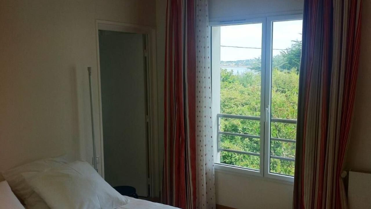 Photo of Bedroom in Carantec
