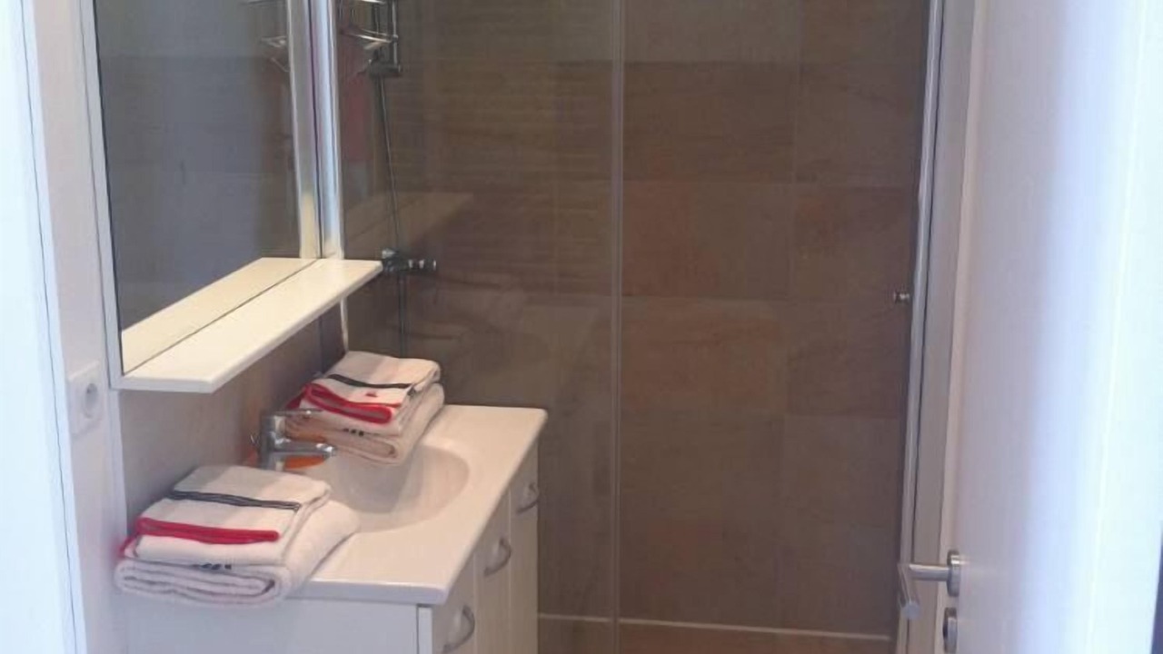 Photo of Bathroom in Carantec