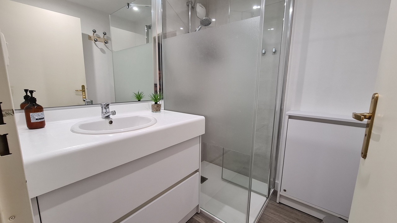 Photo of Bathroom in Courtoisville-Sillon-Moka