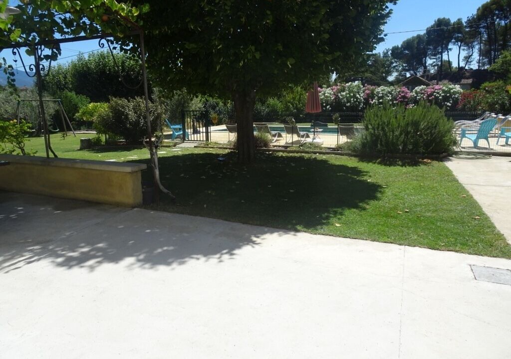 Photo of Outdoor in Puymeras