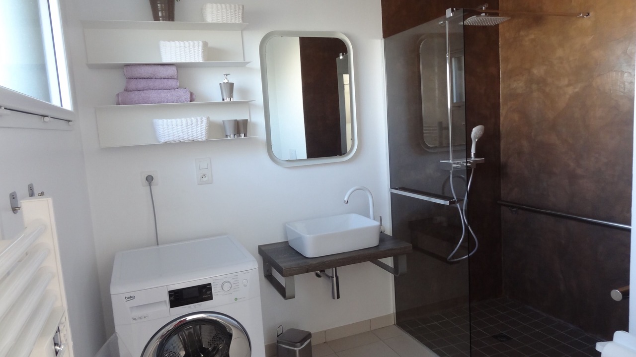 Photo of Bathroom in Trevou-Treguignec
