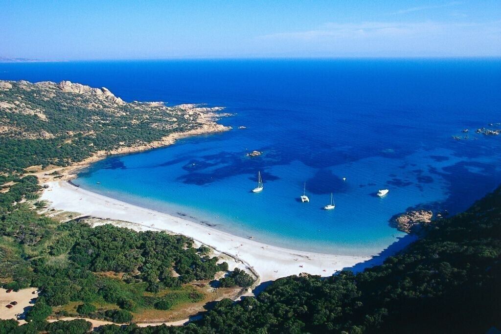 Photo of Others in Figari
