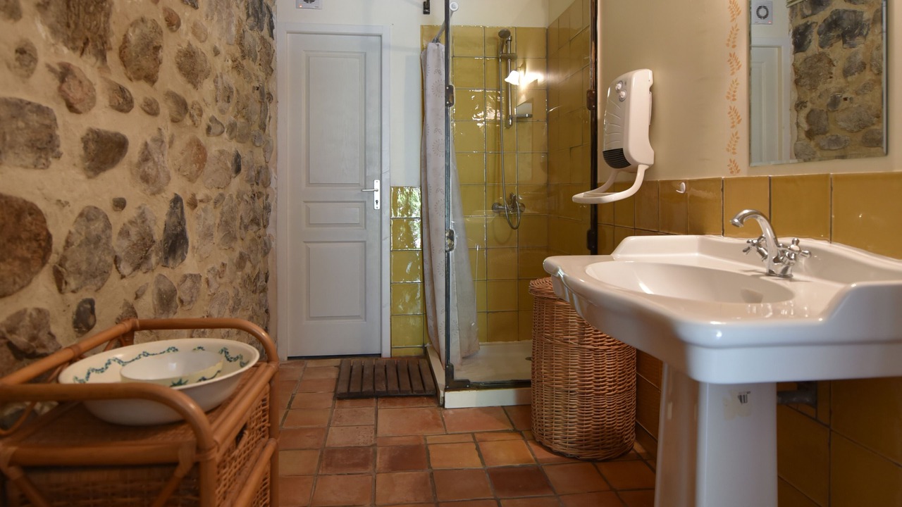 Photo of Bathroom in Pont-de-Labeaume