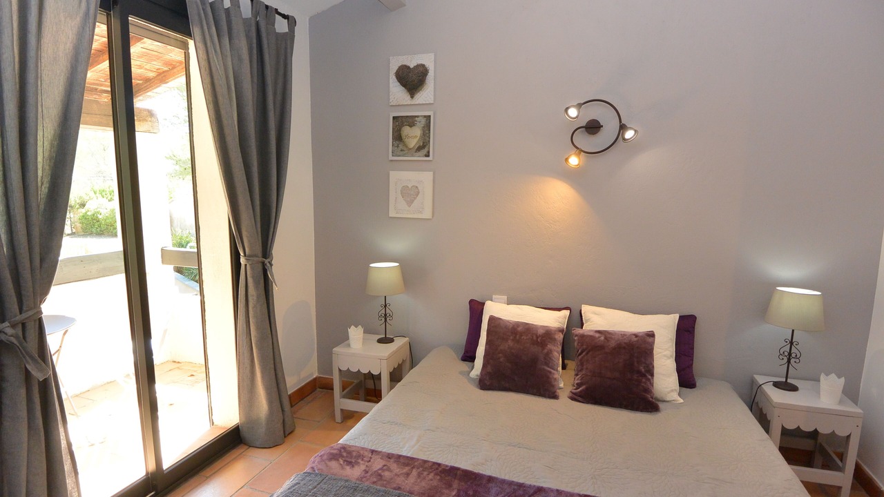 Photo of Bedroom in Plan-d'Orgon