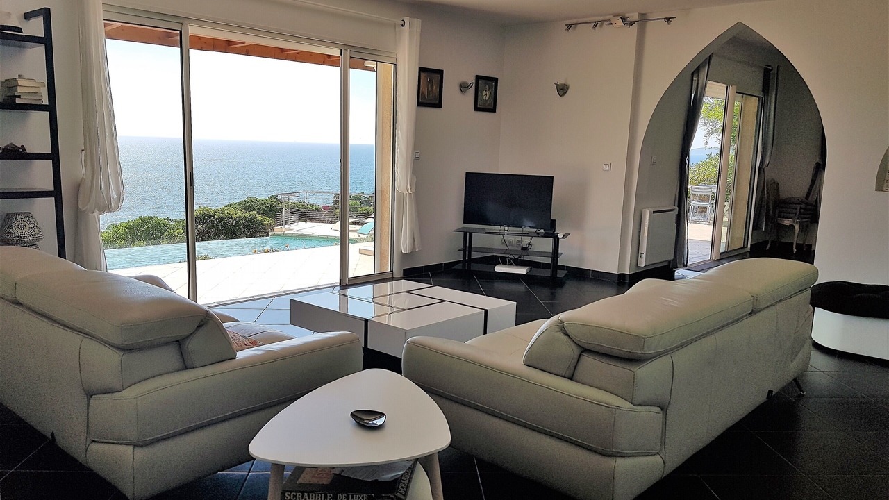 Photo of Livingroom in Porticcio