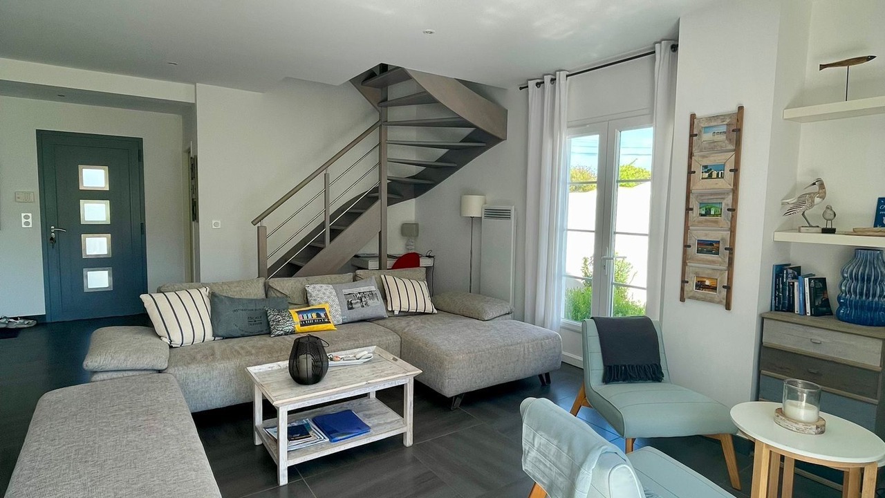 Photo of Livingroom in La Bree-les-Bains