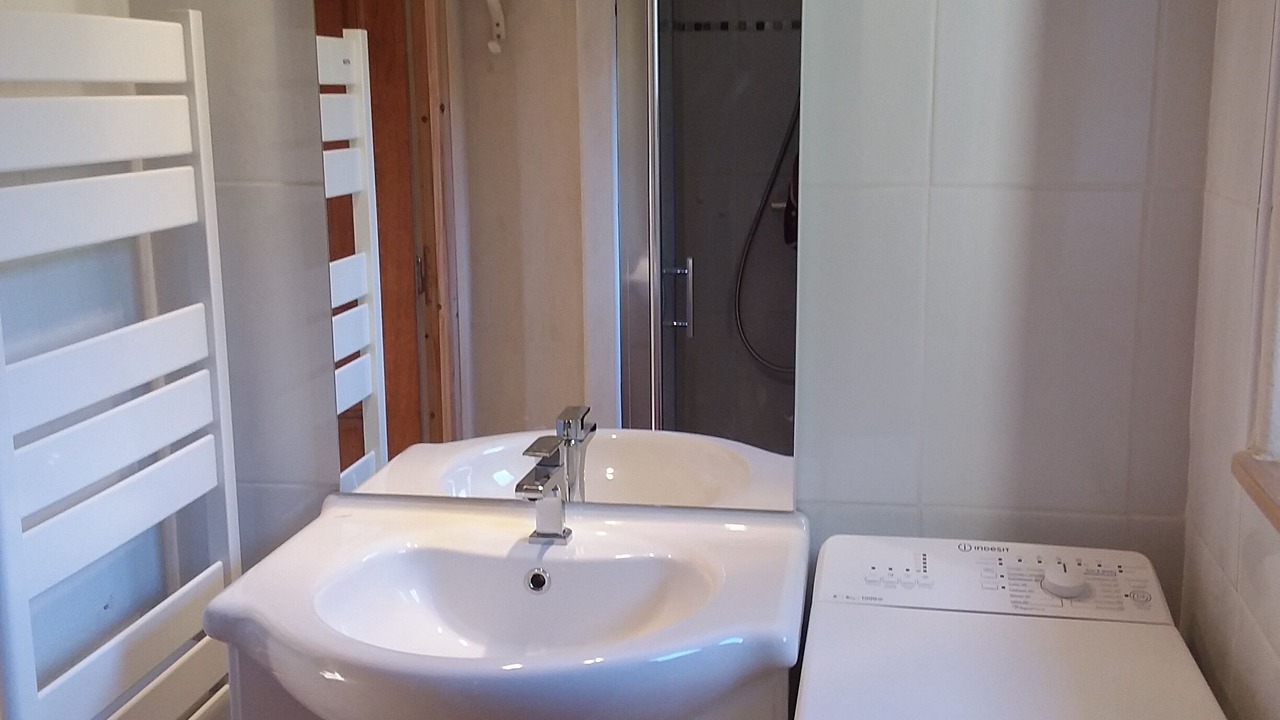 Photo of Bathroom in Saint-Jean-Chambre