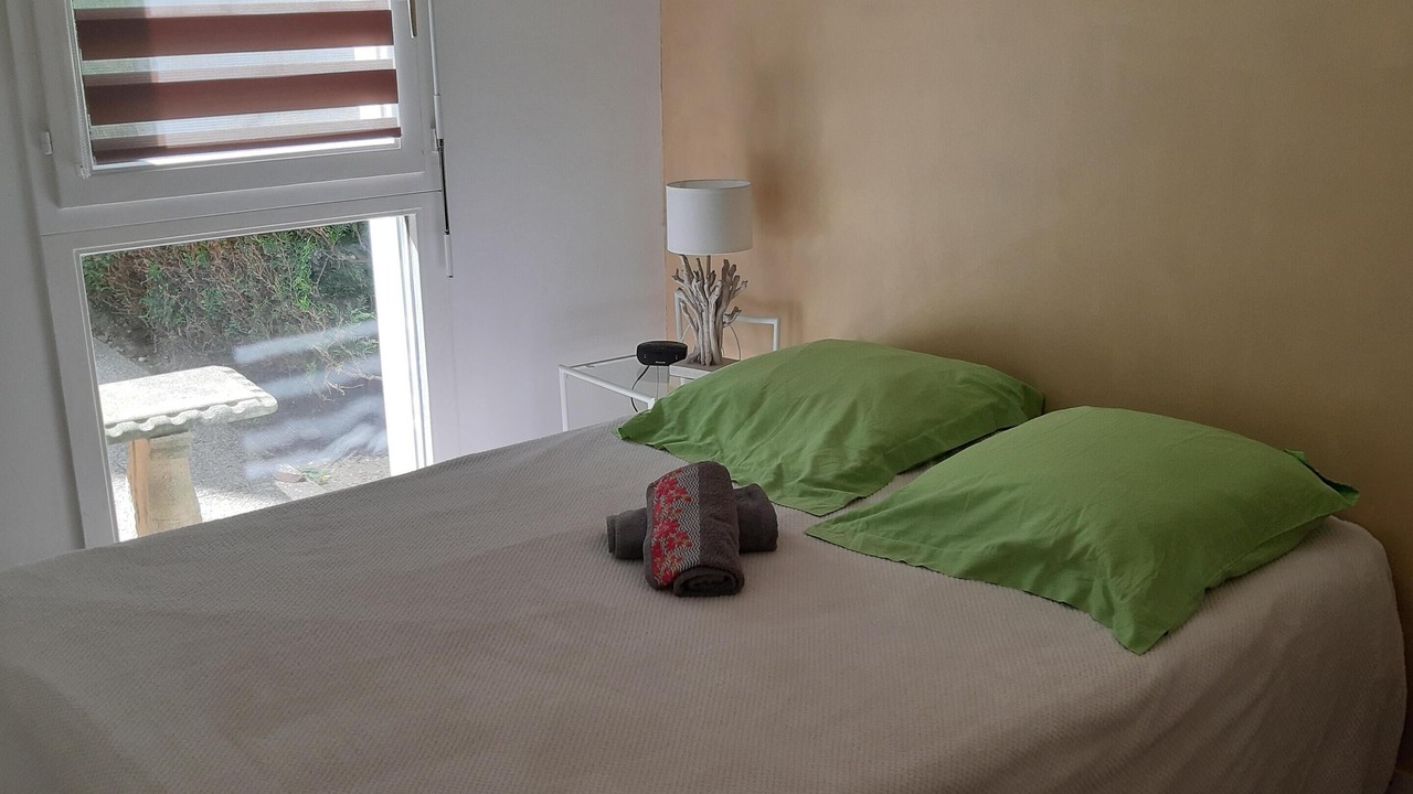 Photo of Bedroom in La Rochelle City Centre