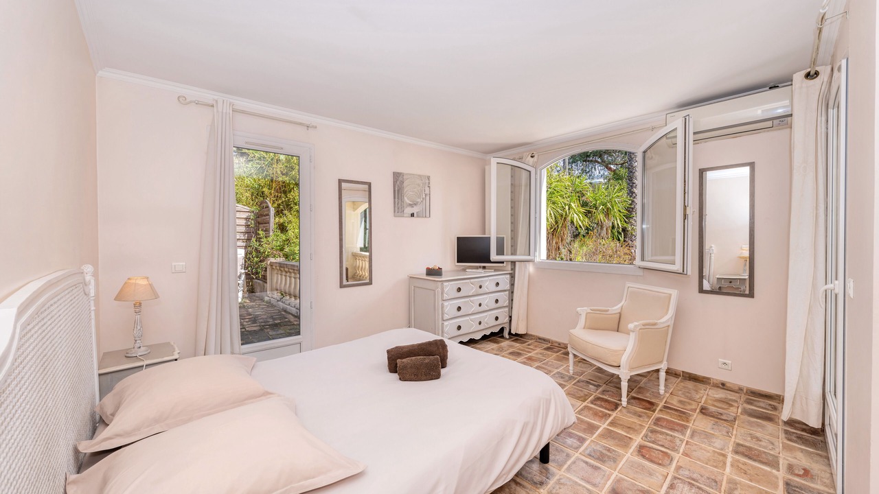 Photo of Bedroom in La Croix des Gardes