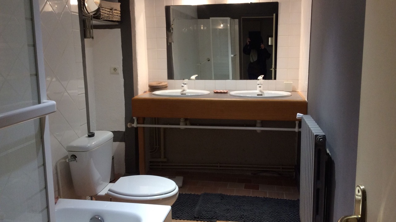 Photo of Bathroom in Saint-Vincent-sur-Graon