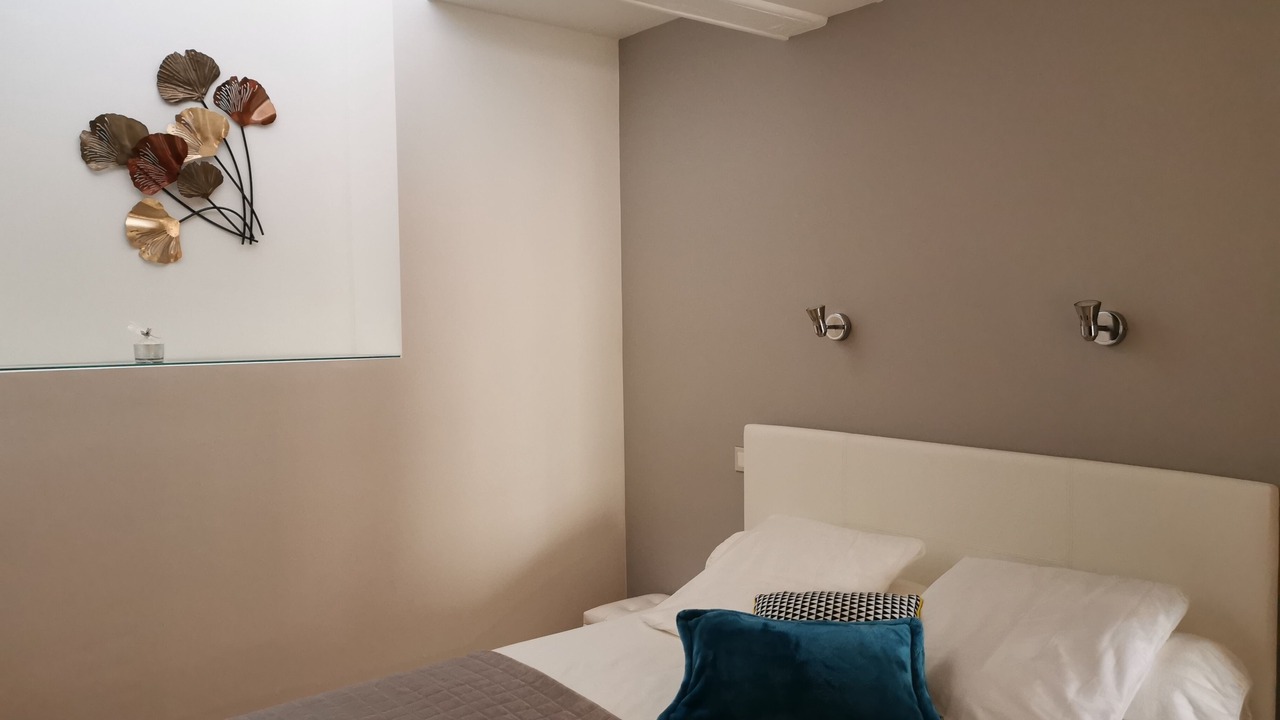 Photo of Bedroom in Cahors Old Town