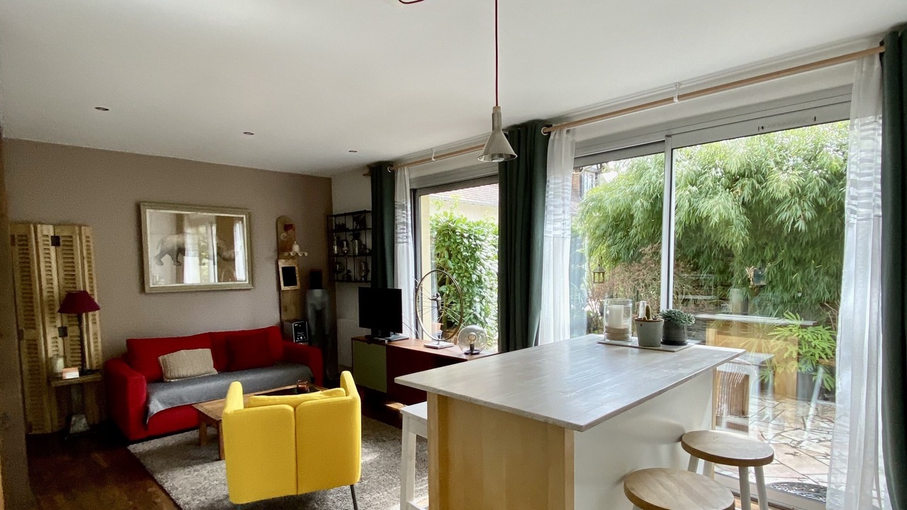 Photo of Livingroom in Saint-Jean-du-Cardonnay