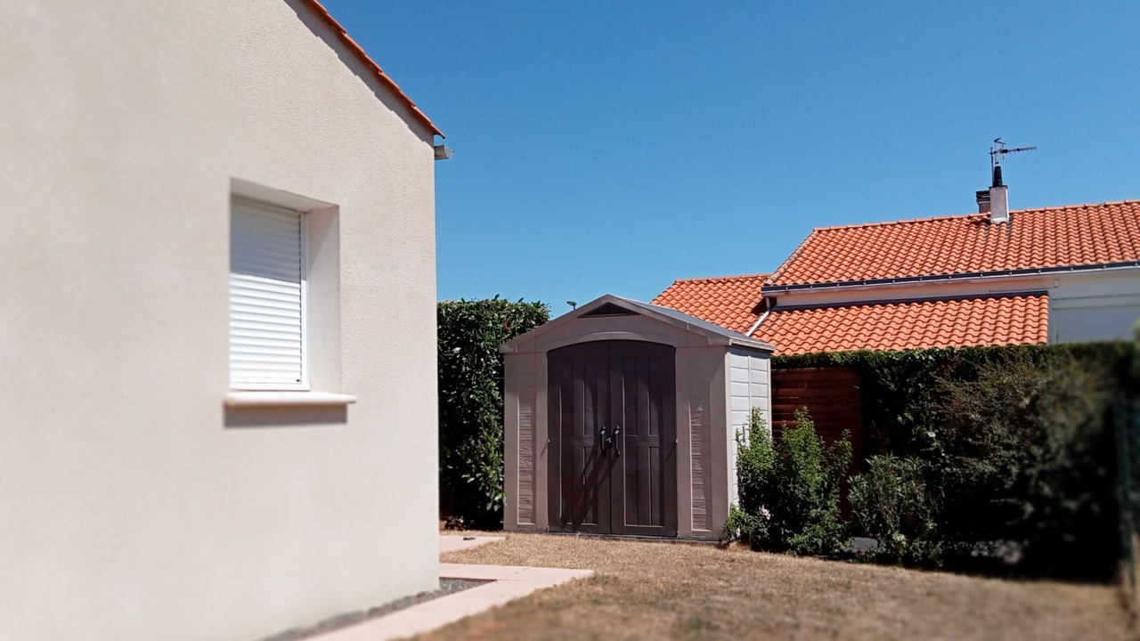 Photo of Outdoor in Angles