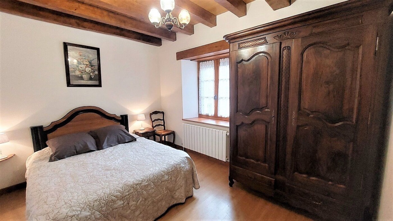 Photo of Bedroom in Villefranche-du-Perigord